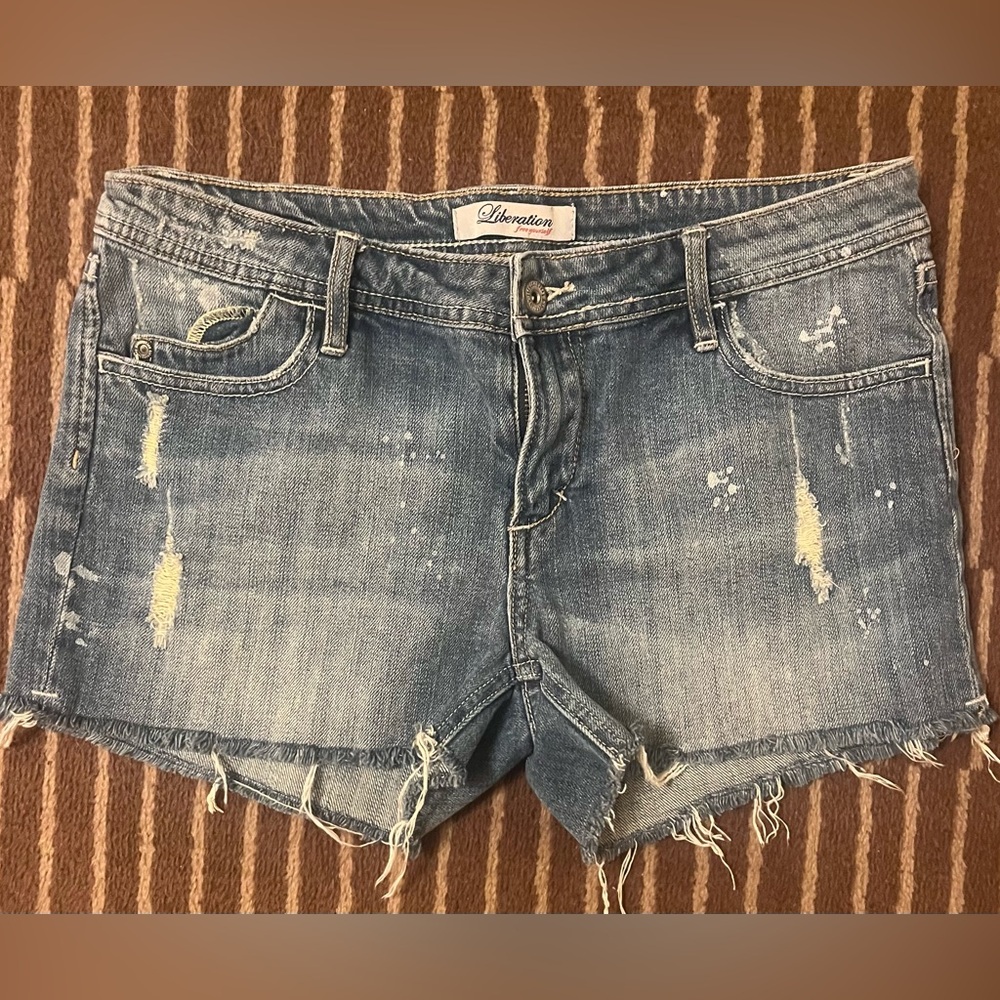 Women's Distressed Blue Denim Shorts by Liberation Free Yourself Womens Size 28